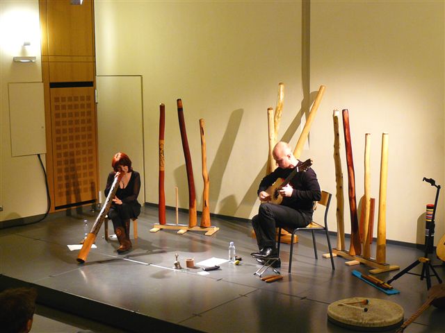 duo didgeridoo guitare.JPG