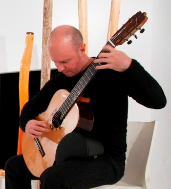 patrick sioda guitare didge.JPG