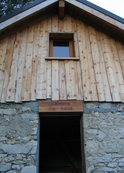 l'entrée d'la bicoque! si c'est pas beau ça!
