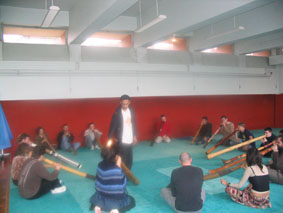 comme vous le voyez, c'est tres serieux les eleves sont tres concentrés...tres bon groupe...